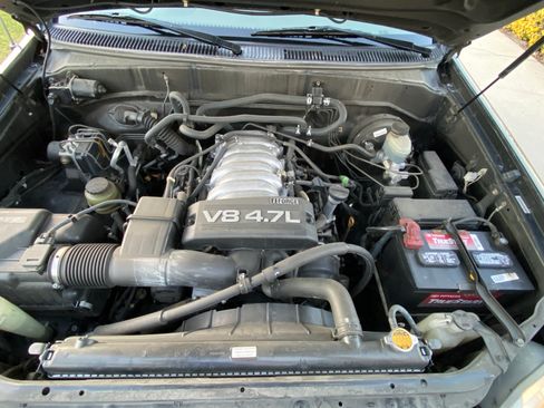 Used 2004 Toyota Sequoia Limited image 12