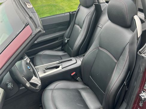 Used 2003 BMW Z4 2.5i RWD image 2