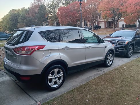 Used 2014 Ford Escape SE image 6