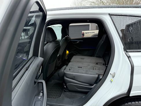 Used 2025 Audi Q7 3.0T Premium Plus image 5