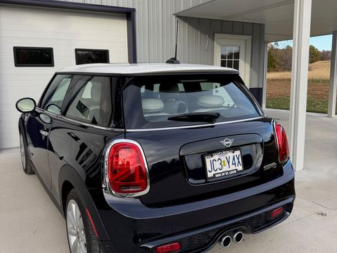 Used 2020 MINI Cooper S image 2