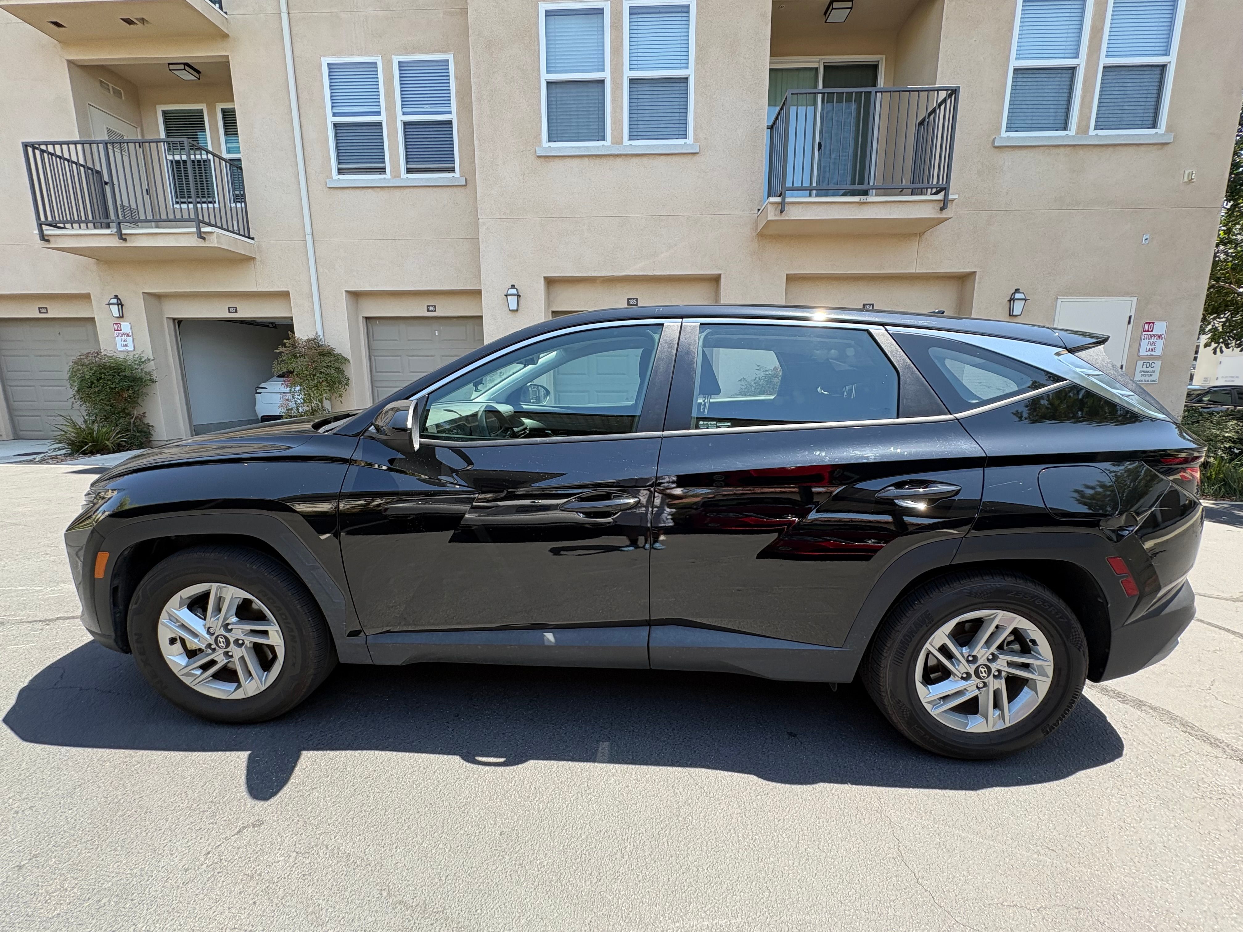 Used 2025 Hyundai Tucson SE FWD image 4