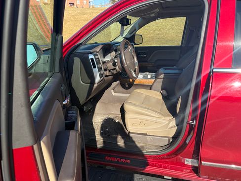 Used 2018 GMC Sierra 1500 SLT image 18