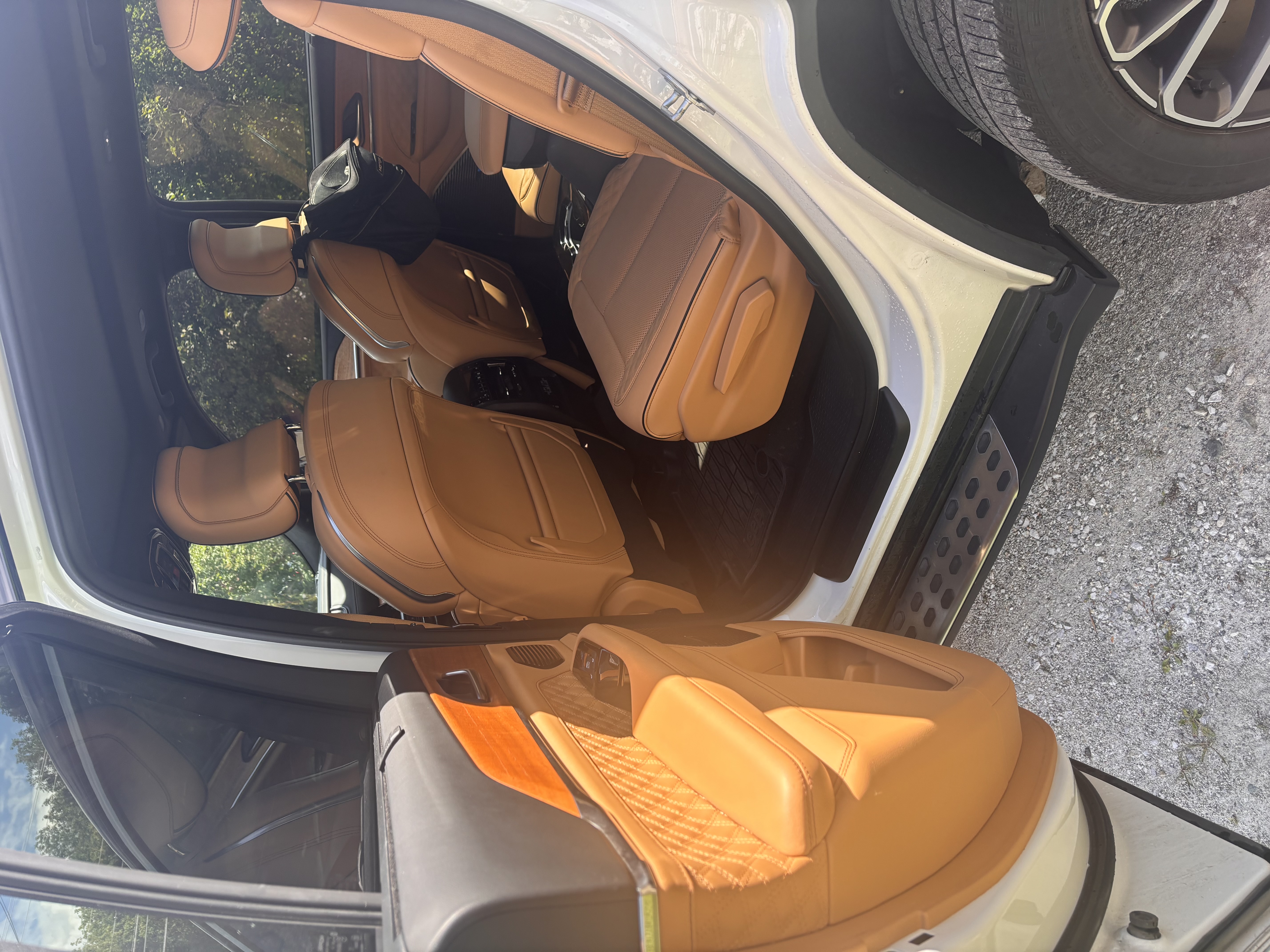 Used 2021 Jeep Grand Cherokee L Summit AWD/4WD image 11