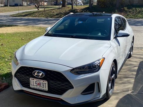 Used 2019 Hyundai Veloster Turbo image 1