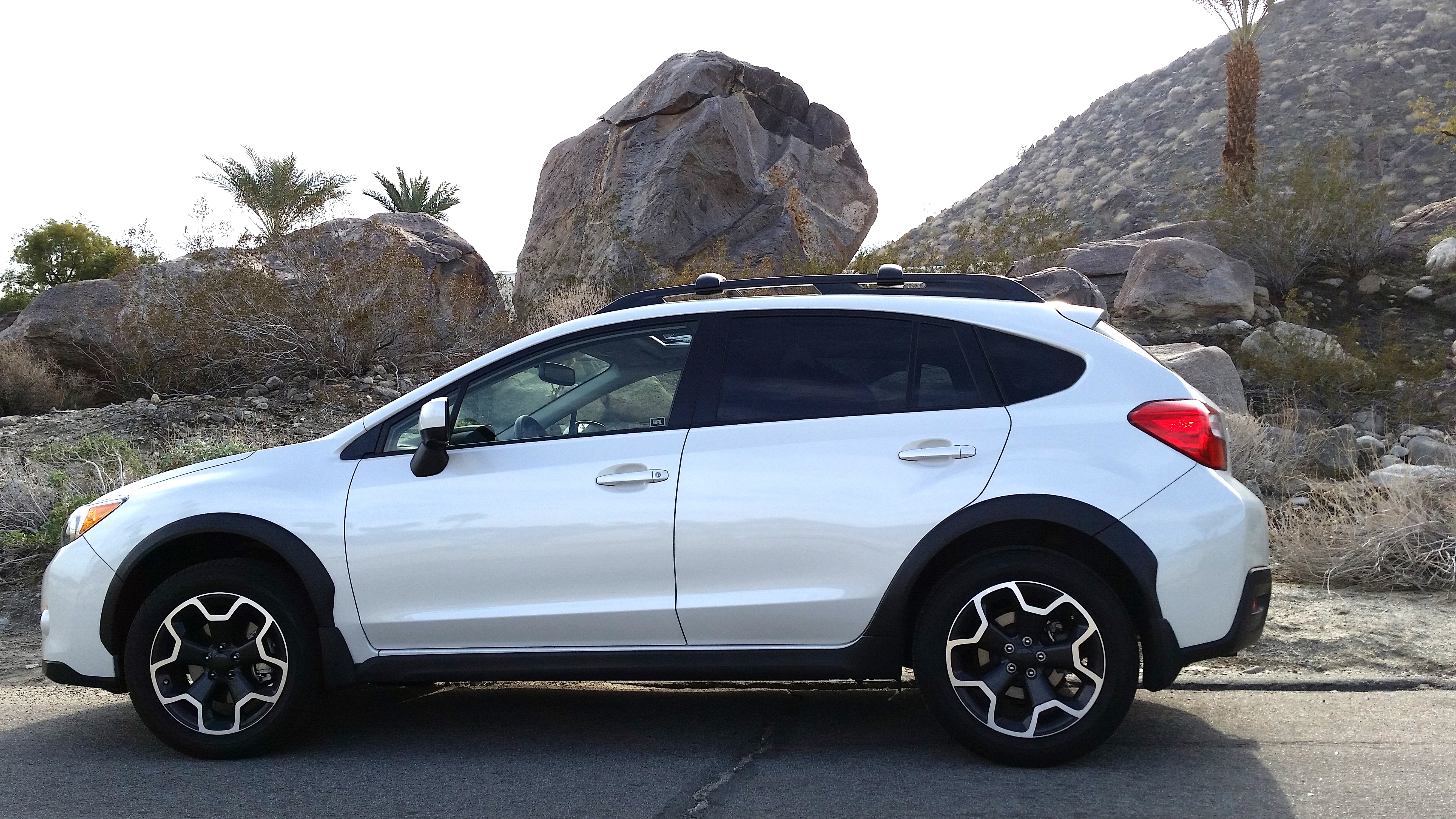 Used 2014 Subaru Crosstrek 2.0i Premium w/ Moonroof Package AWD/4WD image 1