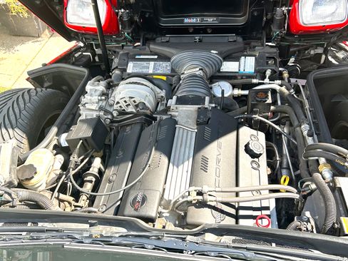 Used 1995 Chevrolet Corvette Coupe image 5