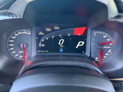 Used 2015 Chevrolet Corvette Z06 w/ 3LZ Preferred Equipment Group RWD image 17