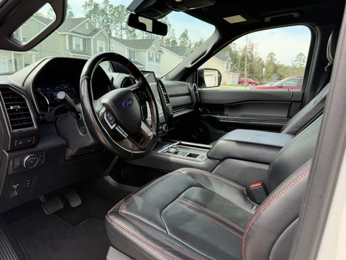 Used 2021 Ford Expedition Max Limited image 8