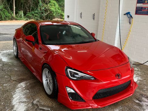 Used 2013 Scion FR-S image 2