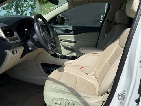 Used 2020 GMC Acadia Denali image 5