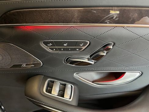 Used 2015 Mercedes-Benz S 63 AMG 4MATIC Sedan image 14