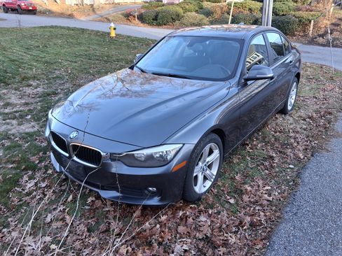 Used 2013 BMW 320i xDrive Sedan image 1