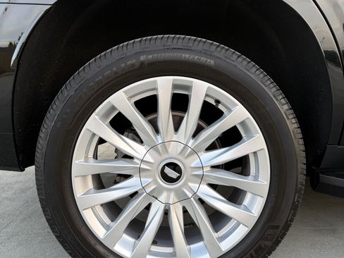 Used 2024 Cadillac Escalade Luxury w/ LPO, Floor Liner Package AWD/4WD image 24