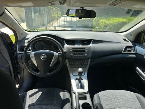 Used 2014 Nissan Sentra SV FWD image 21
