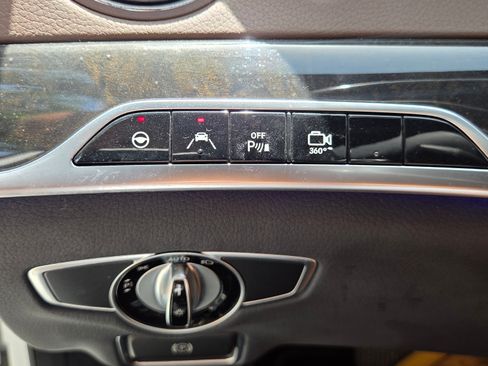 Used 2017 Mercedes-Benz S 550 Sedan image 30