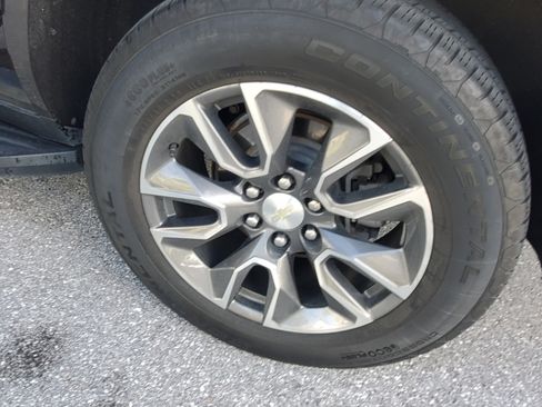 Used 2021 Chevrolet Tahoe 4WD w/ 1FL Safety Package image 17