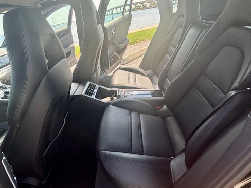 Used 2018 Porsche Panamera w/ Premium Package Plus RWD image 8