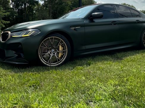 Used 2022 BMW M5 CS image 1