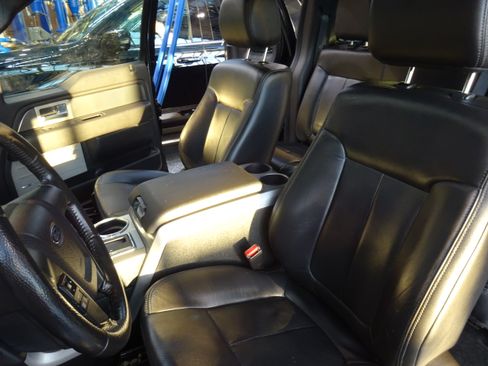 Used 2014 Ford F150 FX4 w/ Equipment Group 402A Luxury image 6