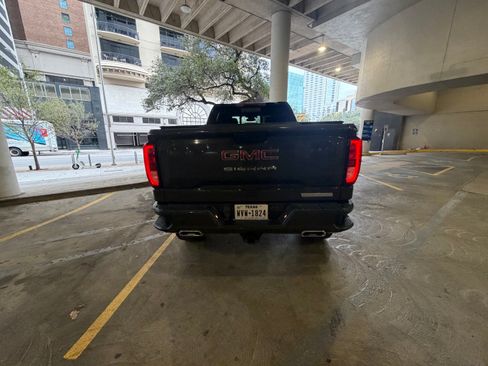 Used 2024 GMC Sierra 1500 Elevation w/ Preferred Package AWD/4WD image 8