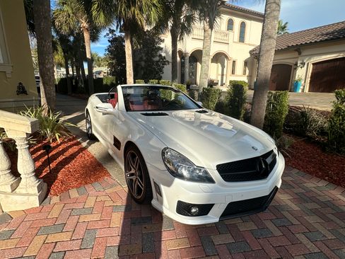 Used 2011 Mercedes-Benz SL 63 AMG image 8