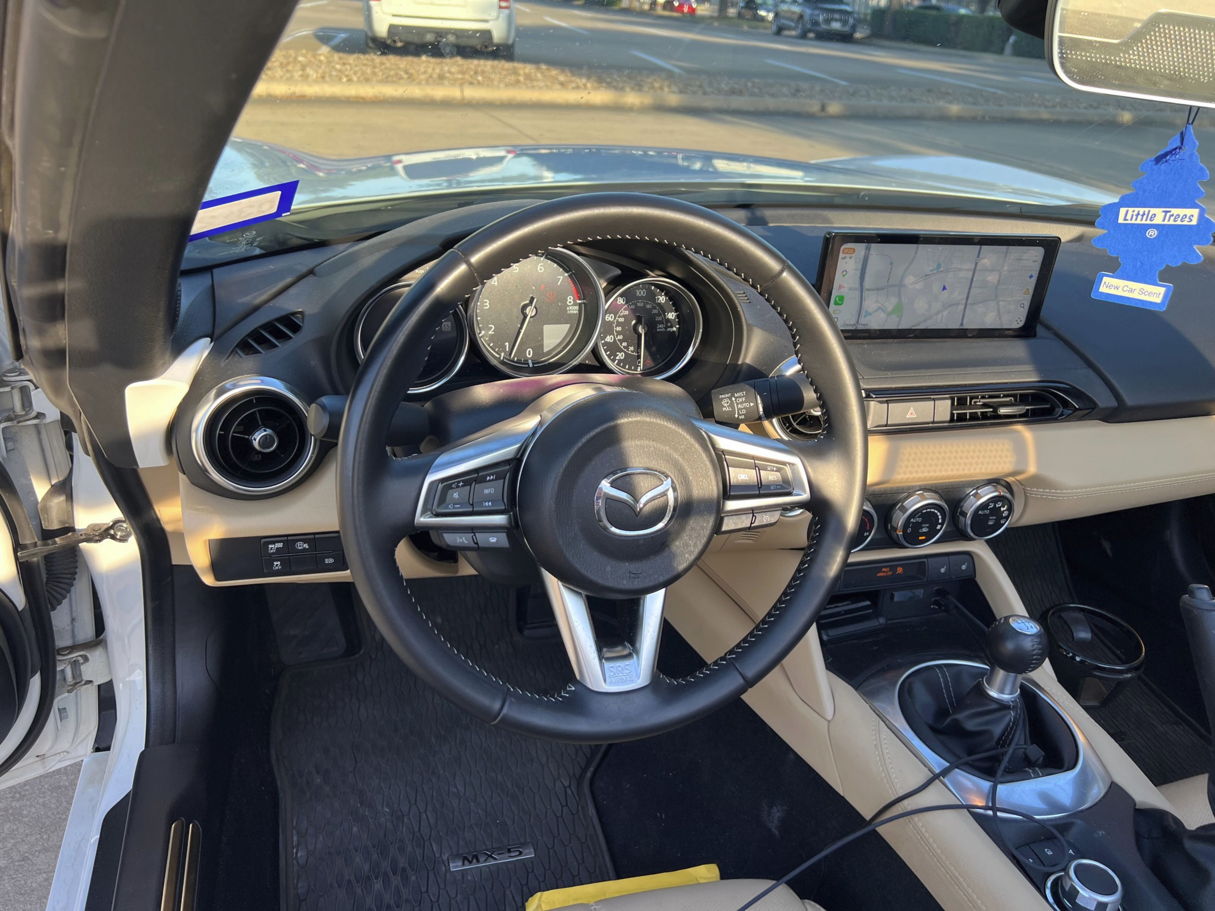 Used 2025 MAZDA MX-5 Miata Grand Touring w/ Weather Package RWD image 14