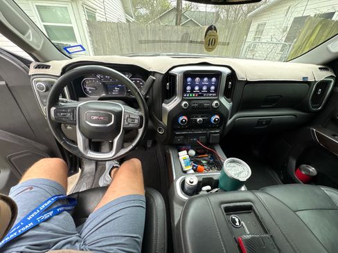 Used 2020 GMC Sierra 1500 SLT image 11