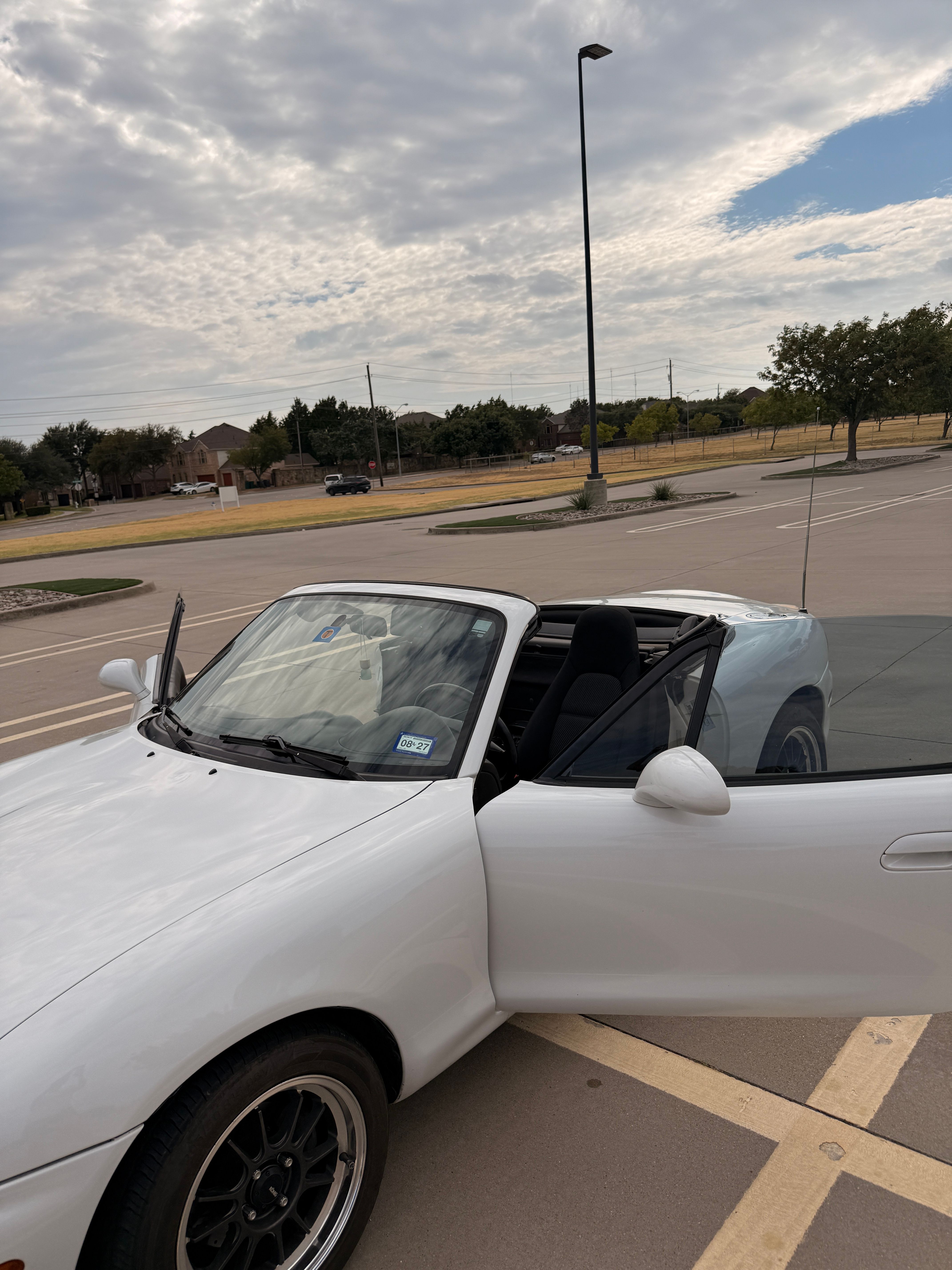 Used 2000 MAZDA MX-5 Miata RWD image 6