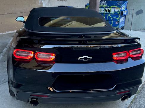 Used 2020 Chevrolet Camaro SS image 2