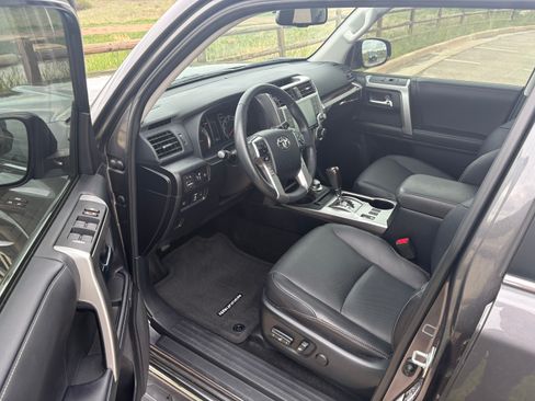 Used 2023 Toyota 4Runner Limited AWD/4WD image 8
