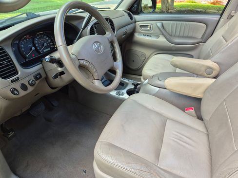 Used 2006 Toyota Sequoia Limited image 9