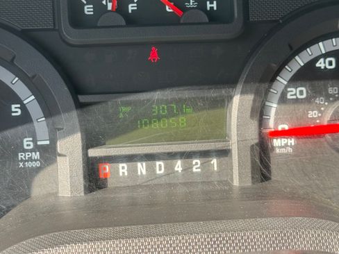 Used 2016 Ford E-350 and Econoline 350 Super Duty image 16