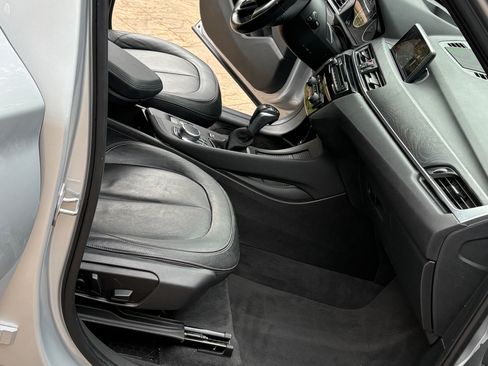 Used 2017 BMW X1 xDrive28i image 8