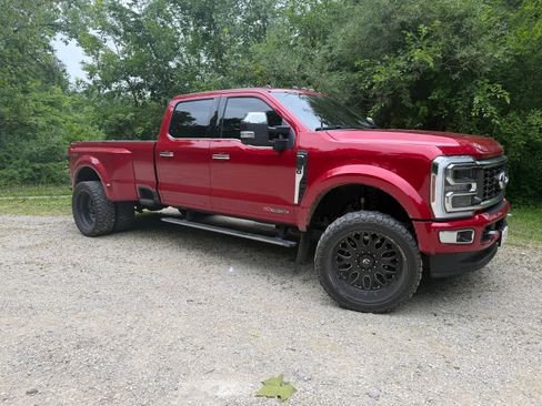 Used 2024 Ford F450 Platinum AWD/4WD image 5