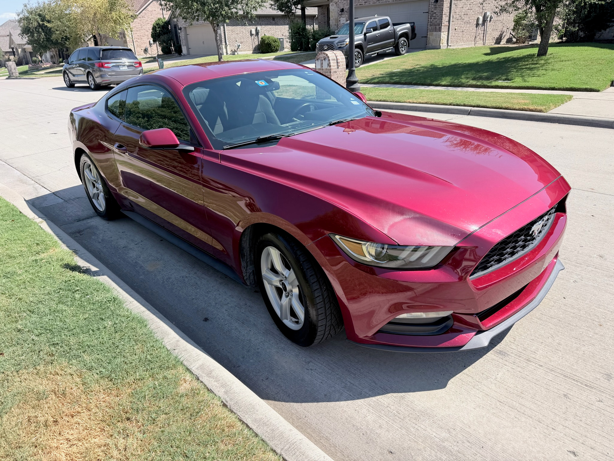 Used 2016 Ford Mustang Coupe RWD image 9
