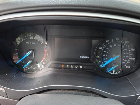 Used 2014 Ford Fusion SE w/ Equipment Group 201A FWD image 9