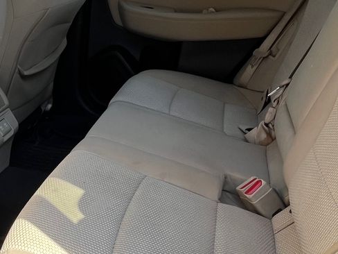 Used 2019 Subaru Outback 2.5i Premium image 11