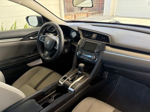 Used 2018 Honda Civic LX image 2