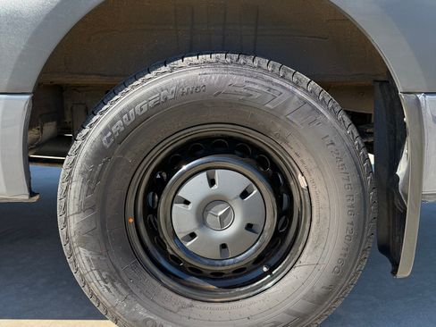 Used 2022 Mercedes-Benz Sprinter 2500 image 22