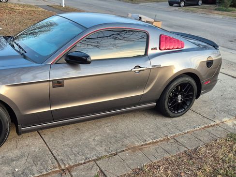 Used 2014 Ford Mustang V6 Coupe 2D w/ Equipment Group 102A image 2