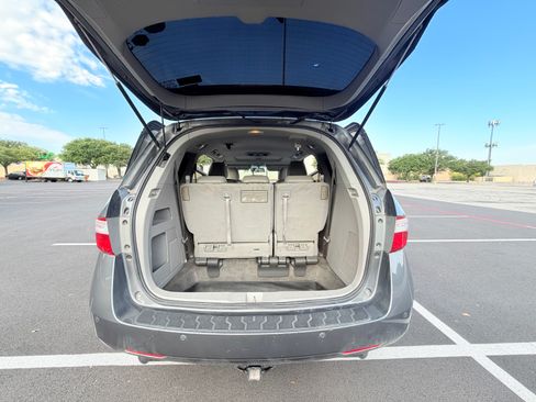 Used 2012 Honda Odyssey Touring image 9