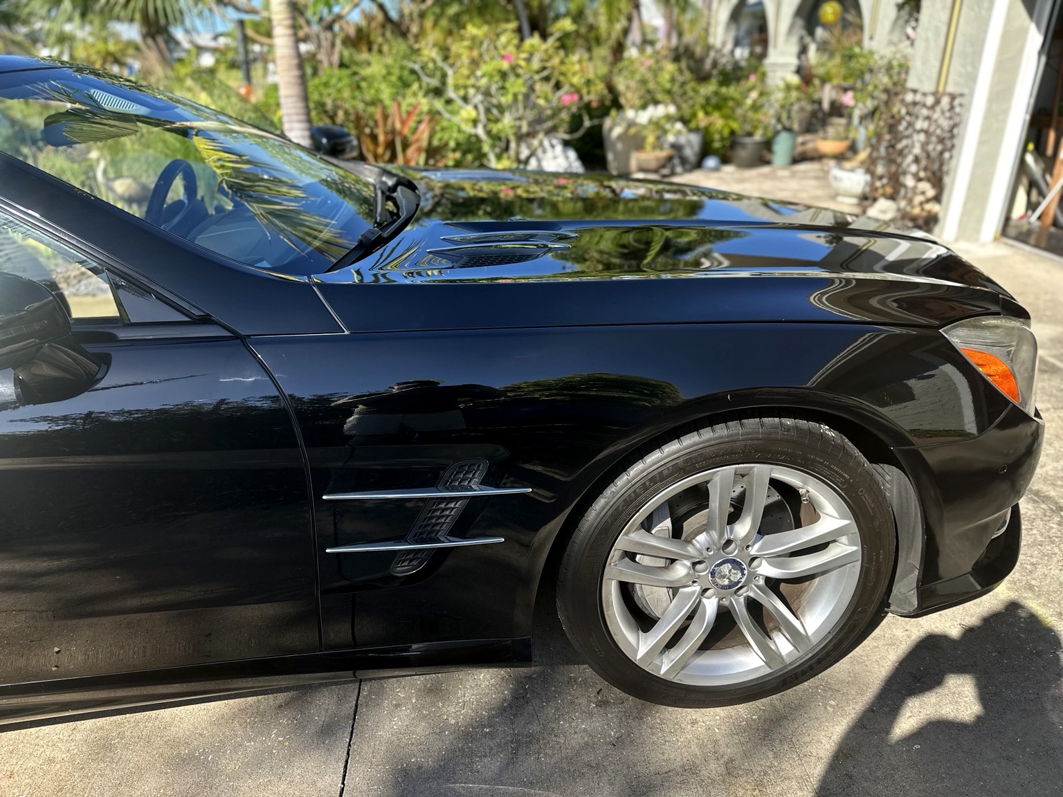 Used 2013 Mercedes-Benz SL 550 image 2