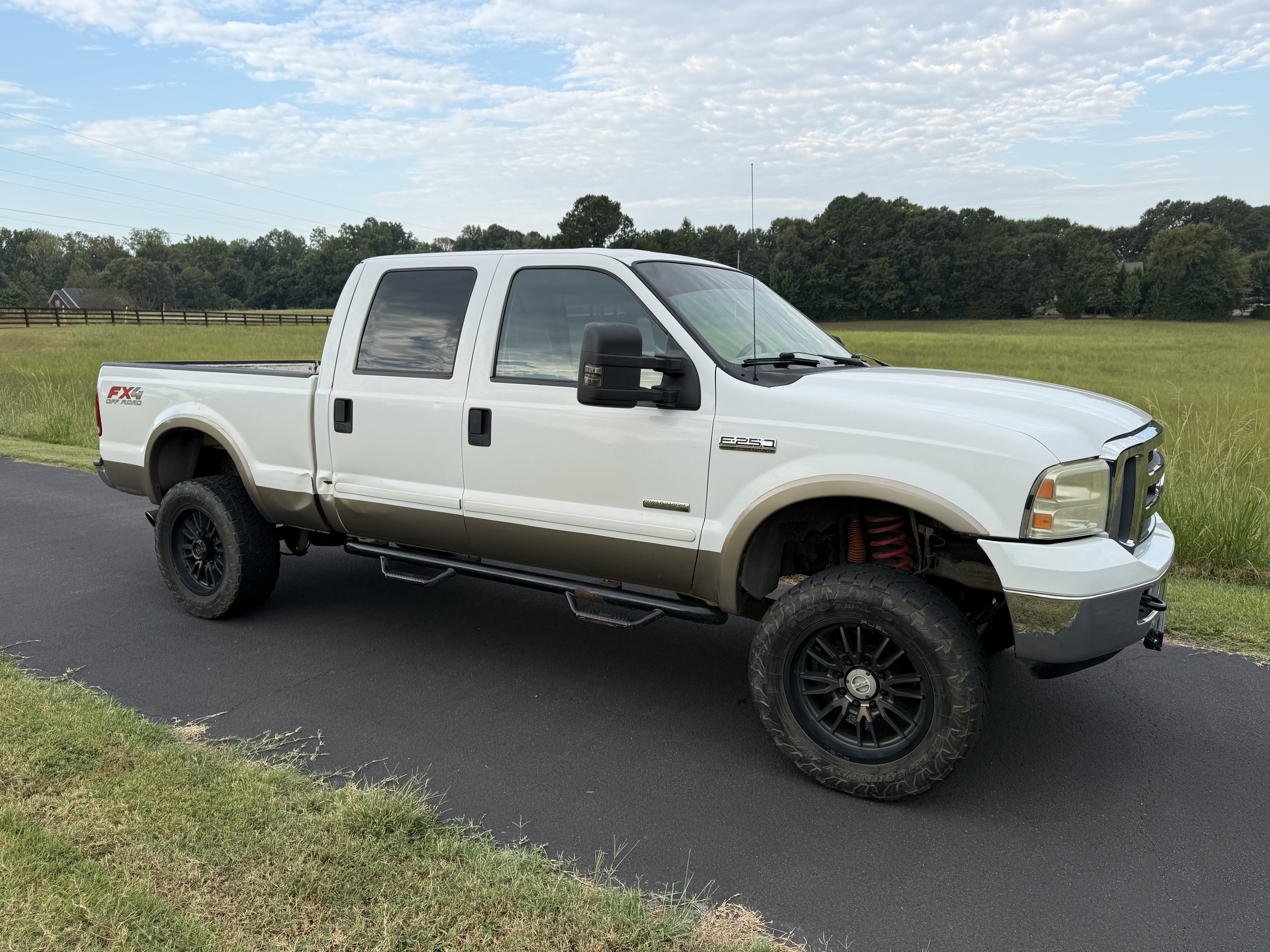 Used 2006 Ford F250 King Ranch AWD/4WD image 4