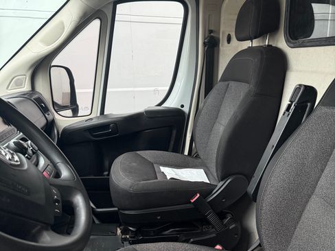 Used 2019 RAM ProMaster 2500 image 6