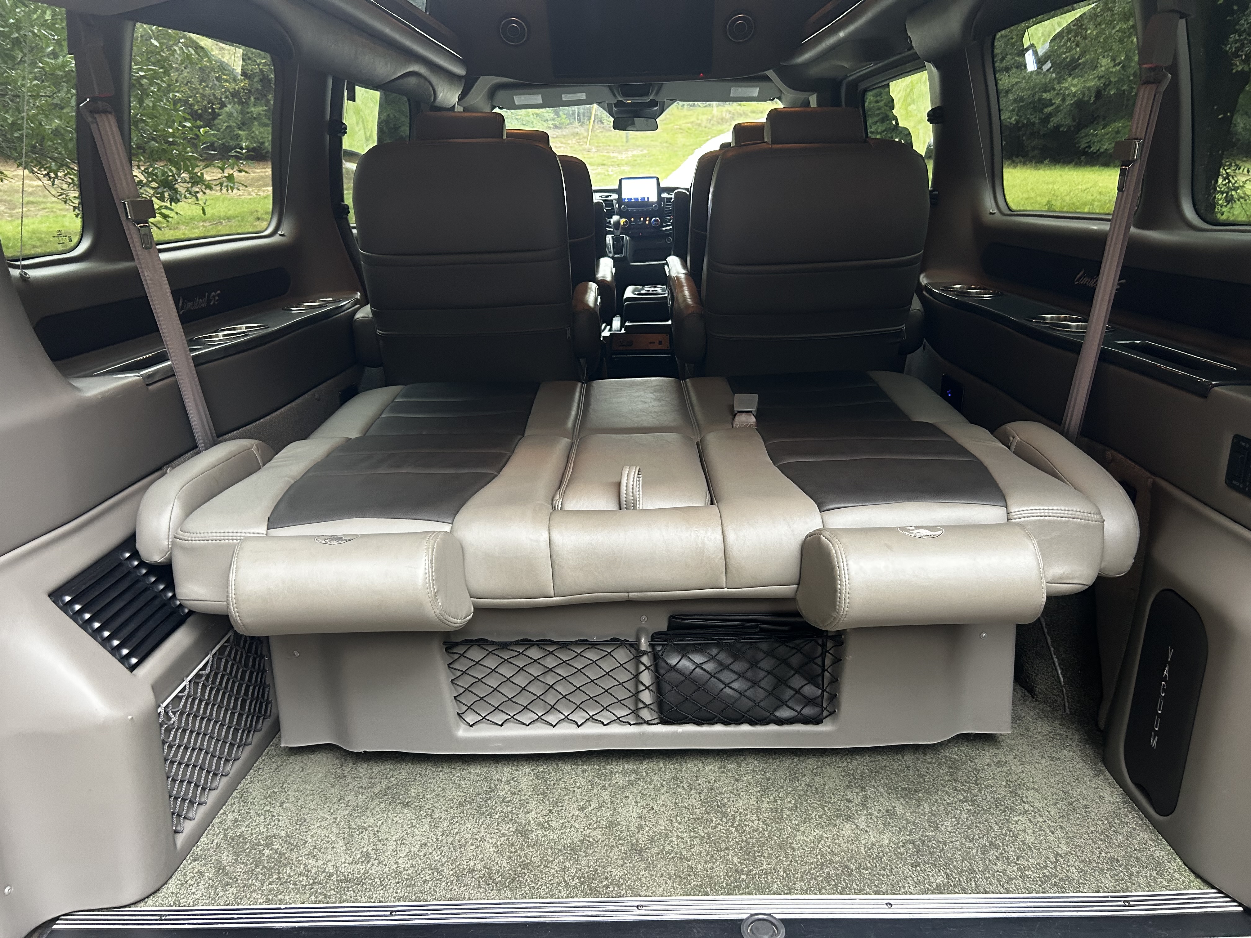 Used 2020 Ford Transit 150 Low Roof w/ Exterior Upgrade Package RWD image 27