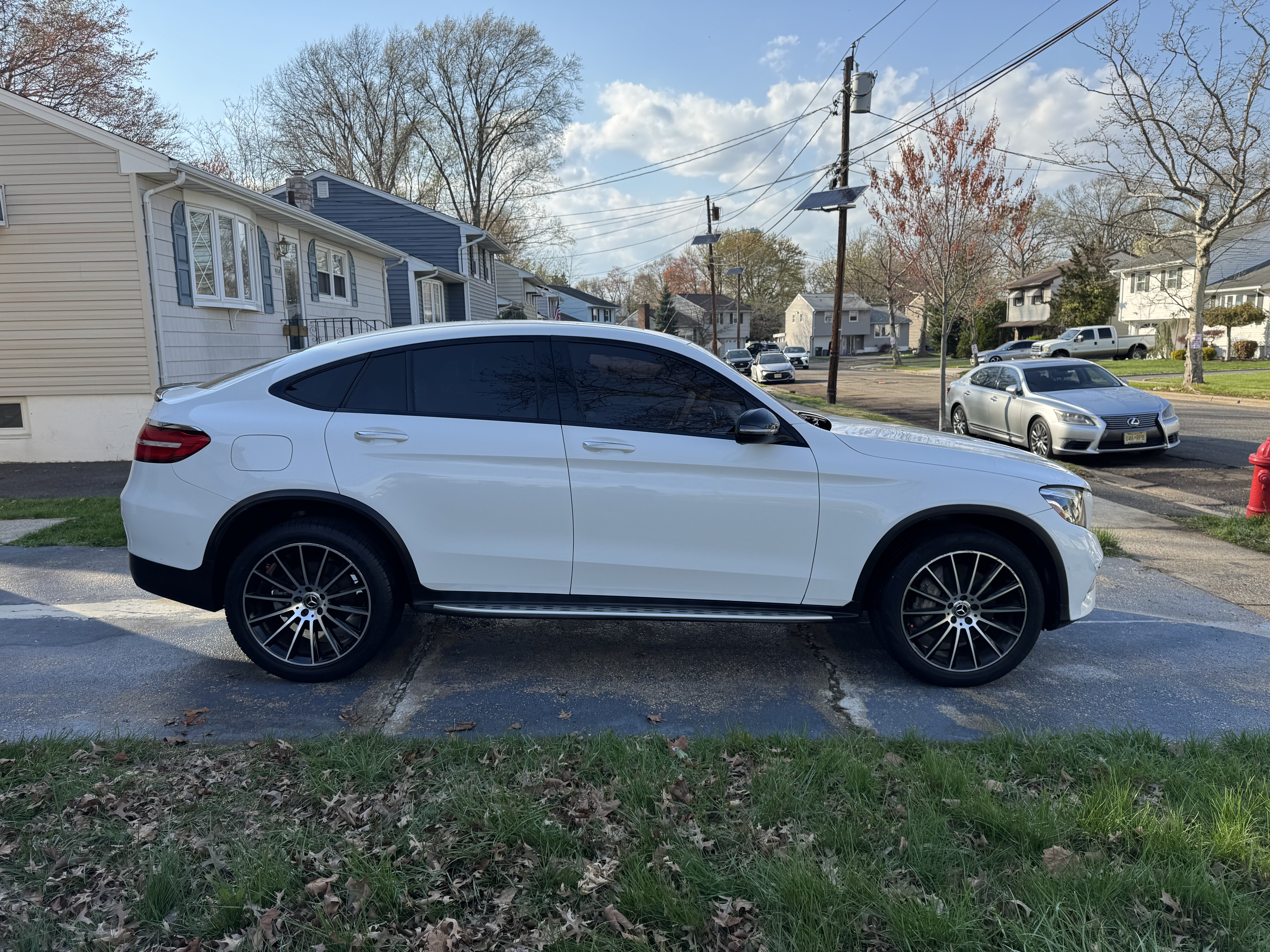 Used 2018 Mercedes-Benz GLC 300 4MATIC Coupe image 1