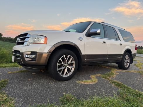 Used 2015 Ford Expedition EL King Ranch AWD/4WD image 30