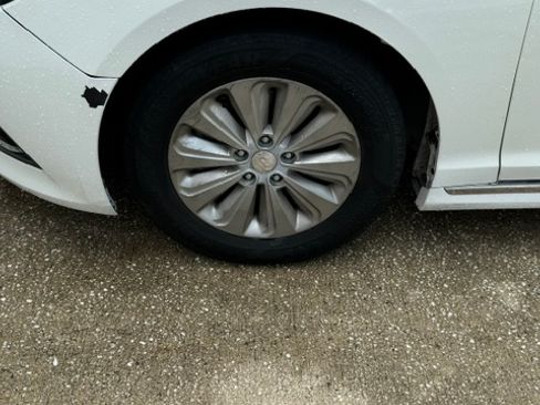 Used 2017 Hyundai Sonata SE FWD image 12