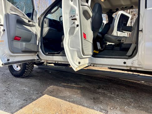 Used 2004 Ford F350 Lariat image 10